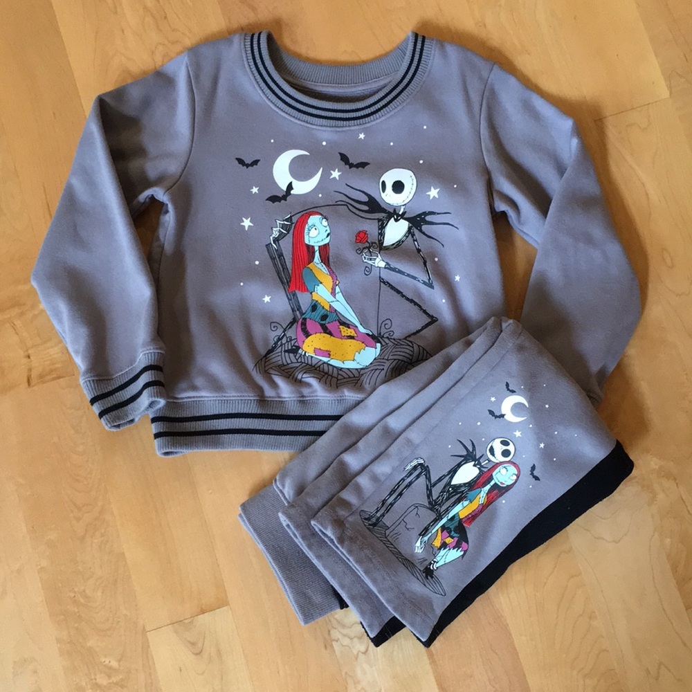 Disney The Nightmare Before Christmas Sally & Jack Sweatshirt & Sweatpants Set